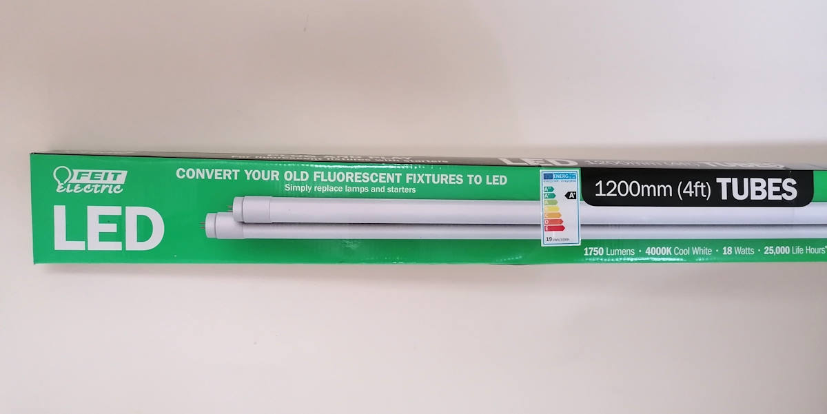 LED fluorescent tube packaging