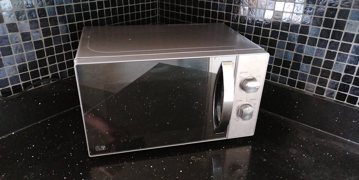 Microwave oven